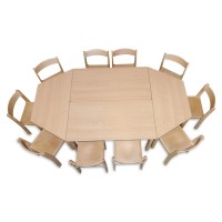 14 teiliges Möbelset mit trapezförmigen Tischen Buche Hort Schule Kantine Sitzhöhe 42 cm, Tischhöhe 70 cm